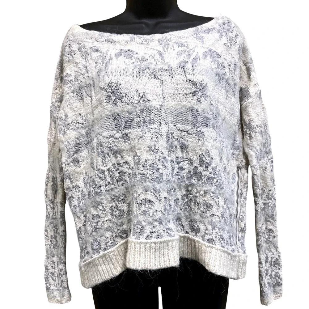 Free People Womens Sweater Top Sz S Cream Gray Alpaca Blend Fuzzy Boat Neck Cozy